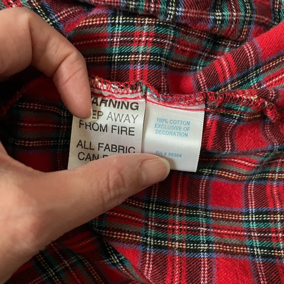 LANZ OF SALZBURG Red Plaid Flannel Nightgown Size Medium - Picture 11 of 13